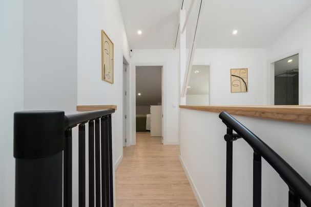 Paseo de la Dirección, Madrid, Community of Madrid 28039 - Photo 1