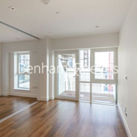 1 Bedroom flat to rent in Dickens Yard, Ealing, W5 - Photo 1