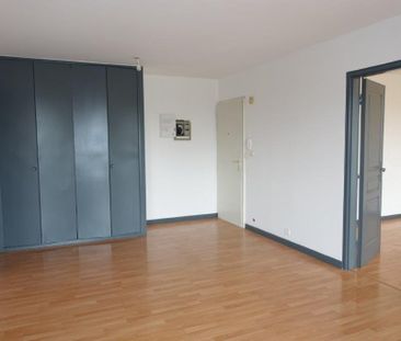 Location Appartement 2 pièces 46m² - Photo 6