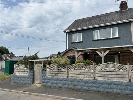 3 bedroom semi-detached house to rent - Photo 2
