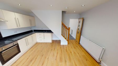 2 bedroom terraced house to rent - Photo 5