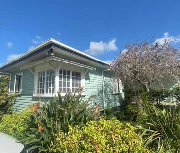 Spacious living near the CBD - Photo 4