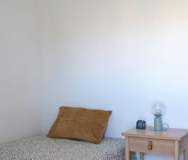 Carrer d'Isaac Peral, Valencia, Valencian Community 46024 - Photo 3