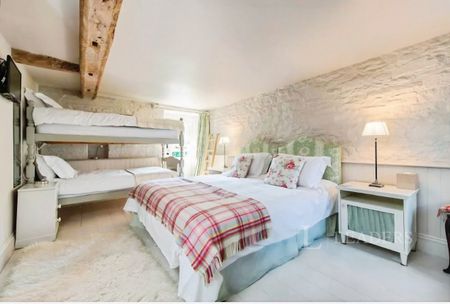 5 bedroom cottage to rent The Manor, Burghill, Hereford, HR4 - Photo 3