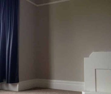 Apartment on Stafford Street-city rise - Photo 2