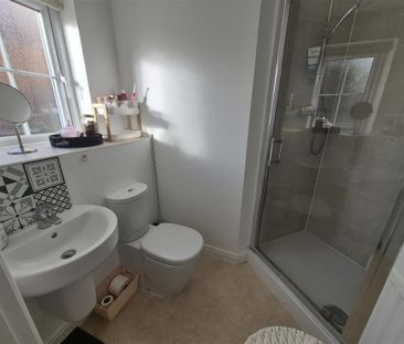 2 bedroom flat to rent - Photo 6