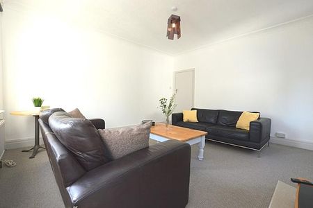 Sefton Court, - Photo 4