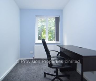 4 Bedroom House near Leeds University - Photo 6