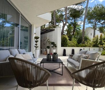 Semi-Detached House in The Golden Mile - Photo 6