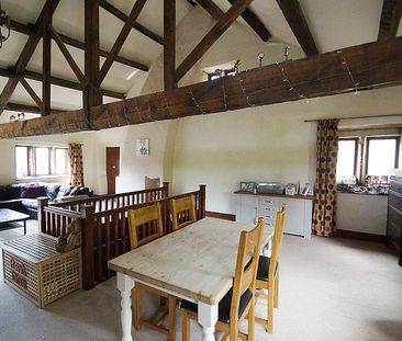 5 bedroom detached house to rent - Photo 2