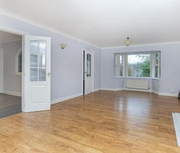 4 bedroom detached house to rent - Photo 3