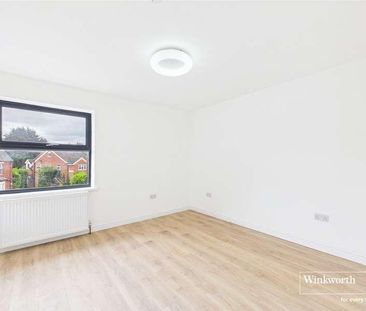 School Road, Tilehurst, Reading, Berkshire, RG31 - Photo 1