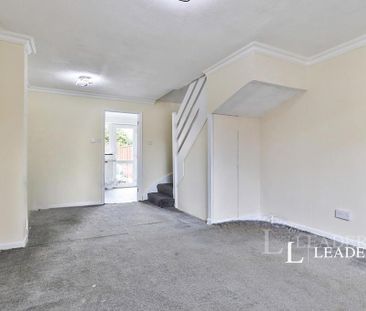 2 bedroom semi-detached house to rent - Photo 3