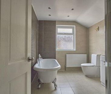 2 bedroom terraced house to rent - Photo 6