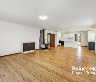 Spacious 4-Bedroom Family Home - Photo 1