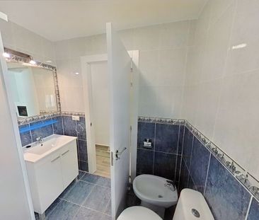 Piso de alquiler en Ensanche - Photo 2