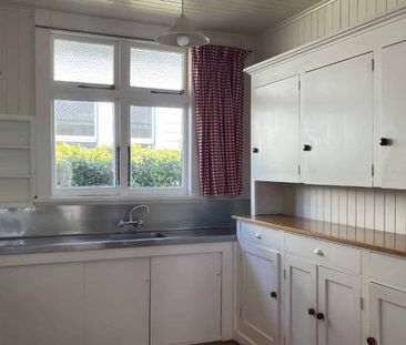 Charming Two-Bedroom Home - Photo 5