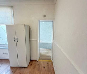 Studio to rent - Photo 6