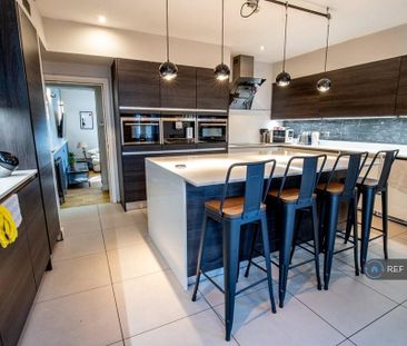 1 bedroom in a house share to rent - Photo 5