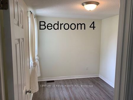 For Lease - 4 Juliana Square, Brampton, Ontario - Photo 4