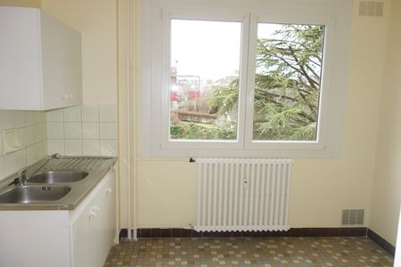 Location Appartement 2 pièces 48m² - Photo 5