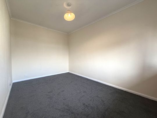 Rhodaus House, Rhodaus Close - Photo 1