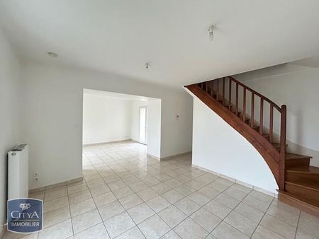 Location Maison 4 pièces 97m² ST BENOIT 86280 - Photo 3