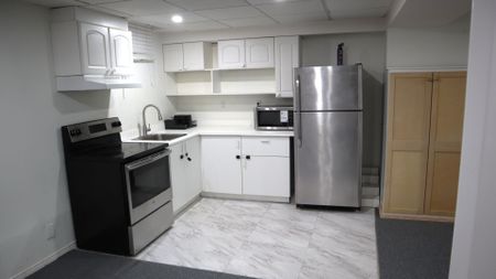 For Lease - 1556 Dellbrook Avenue Unit# Basement, Pickering, Ontario - Photo 3