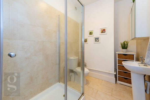 Room in Shared House - Bridge Street, Hereford - Photo 1