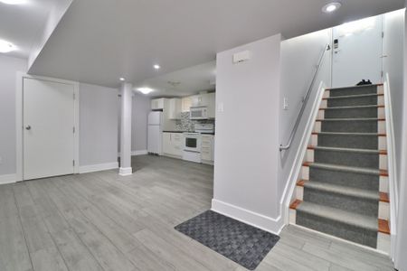 For Lease - 1344 AVENUE U Avenue Unit# B, Alta Vista and Area, Ontario - Photo 3