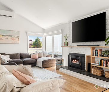 Turning Heads On Turnbull - Photo 3