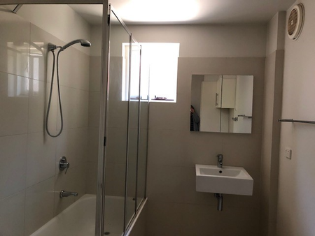 Unit 9, 13 Hartpury Avenue, Elwood, VIC - Photo 5