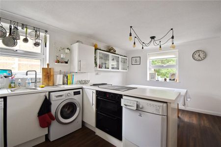 2 bedroom apartment to rent - Photo 5