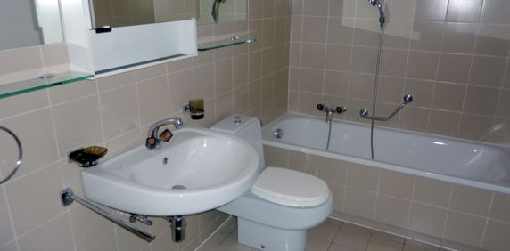 Luminoso appartamento di 2.5 locali immerso nel verde! - Foto 2