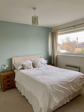 3 bedroom semi-detached house to rent - Photo 3