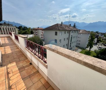 3.5-ROOM APARTMENT WITH BALCONY AND LAKE VIEW - Photo 1