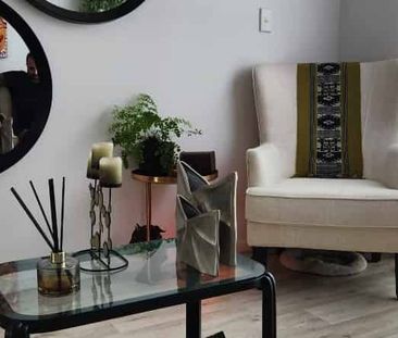 Perfect Fusion of Location and Convenience - Photo 2