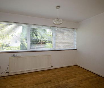 2 bedroom end of terrace house to rent - Photo 3