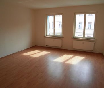 Ruhig gelegene, sanierte 3-Zimmerwohnung mit Balkon! - Photo 1