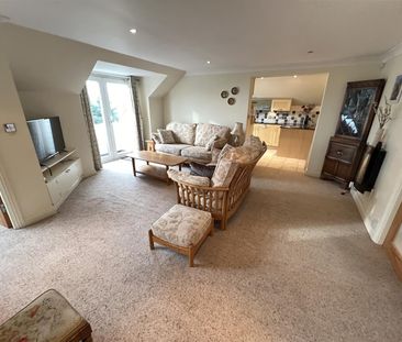 Telegraph Road, Heswall, Wirral - Photo 1