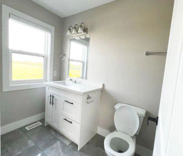 164 Penetanguishene Road #MAIN & 2nd - Photo 6