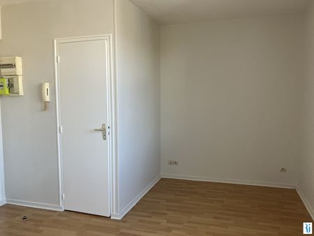 Location Appartement 1 pièce 17m² ROUEN 76000 - Photo 3
