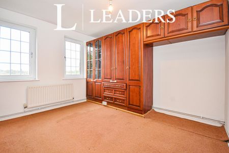 3 bedroom apartment to rent Mays Hill Road, Bromley, BR2 - Photo 5