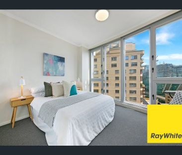 Split level two bedroom apartment at the heart of Sydney CBD for rent! - Photo 6