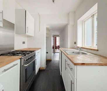 Elphinstone Road, Hastings, TN34 - Photo 3