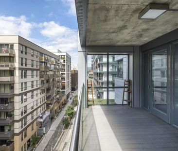 Savills offer this modern two double bedroom apartment located in N... - Photo 3