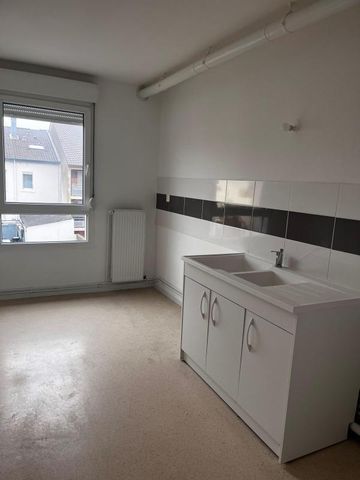 Appartement 4 pièces à Stiring-Wendel - Photo 2