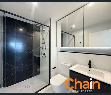 Stylish Modern Living in the Heart of Melrose Park - Photo 4