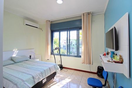 Sobrado com 4 quartos e 315m² para alugar em Jardim Itu, Porto Alegre. - Photo 3