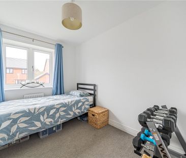 Recently built 3 bedroom, 2 bathroom semi-detached house with garde... - Photo 4